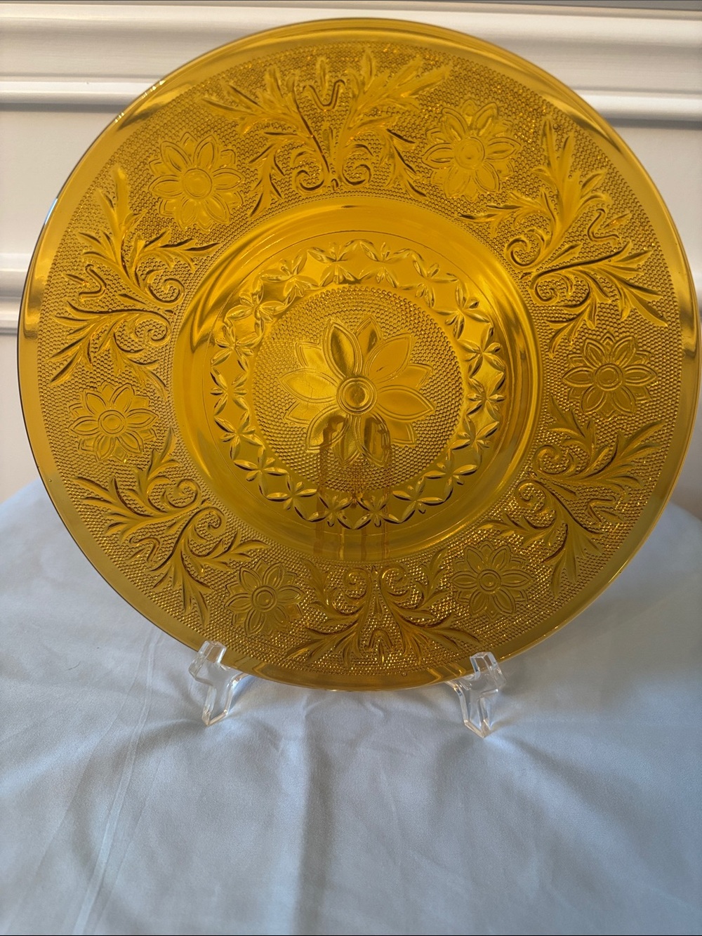 (Set of 6) 
Indiana Glass Tiara Amber Floral Pressed Glass Dinner Plate